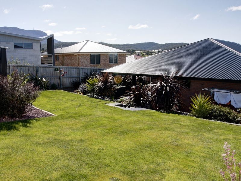 67 Ineke Drive, Kingston TAS 7050