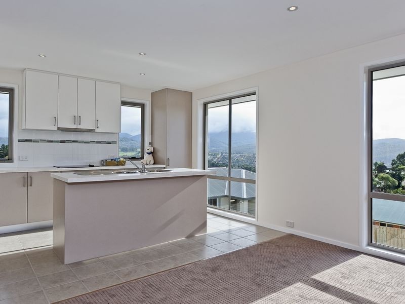 6/8 Carnation Terrace, Kingston TAS 7050