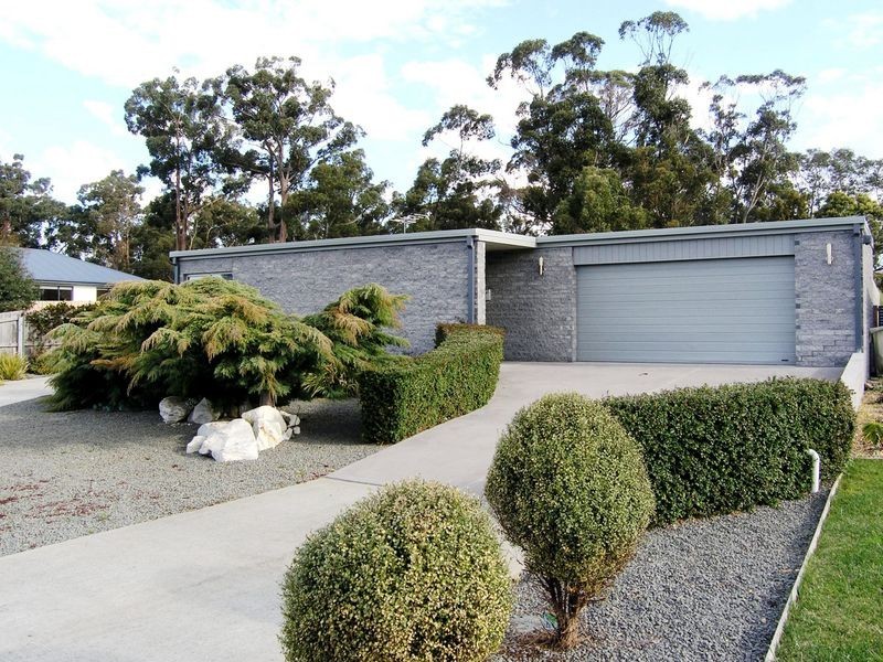 30 Corlacus Drive, Kingston TAS 7050