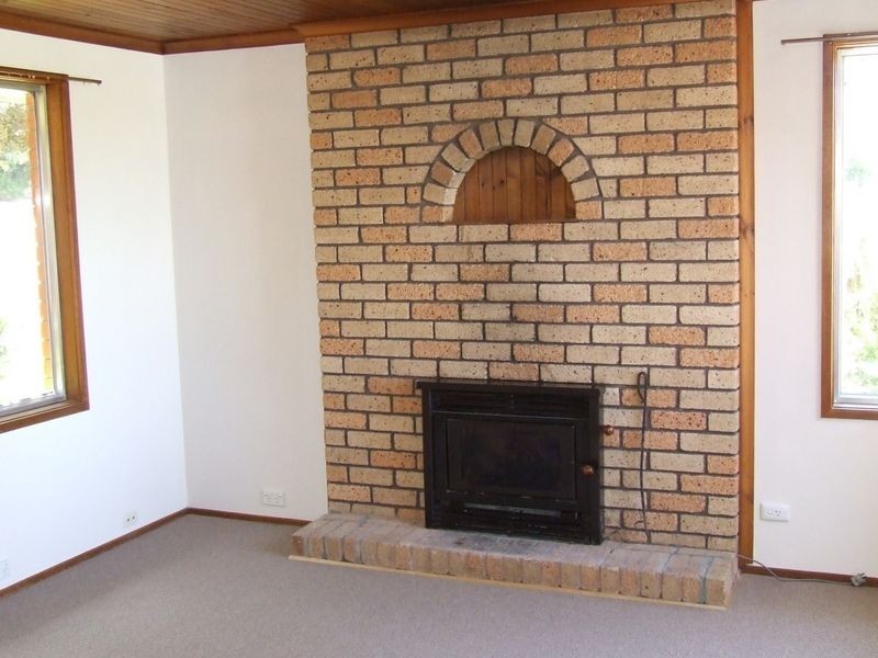 240 Redwood Road, Kingston TAS 7050