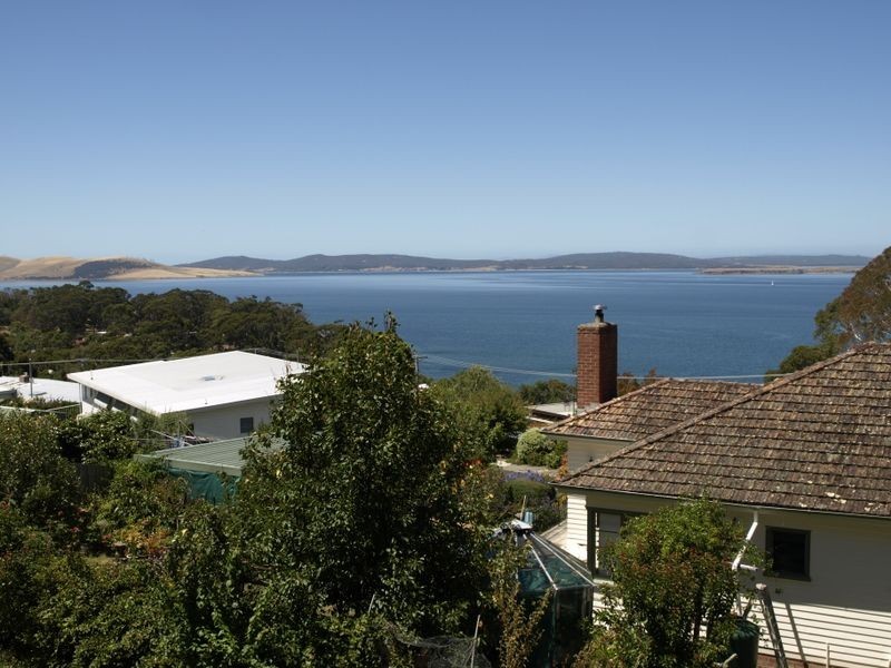 216 Channel Highway, Taroona TAS 7053