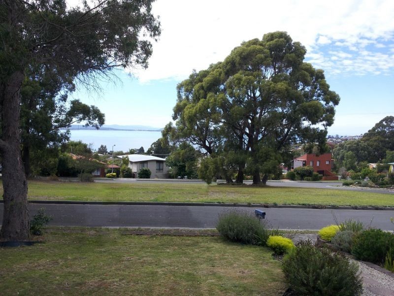 7 Yallaroo Drive, Blackmans Bay TAS 7052