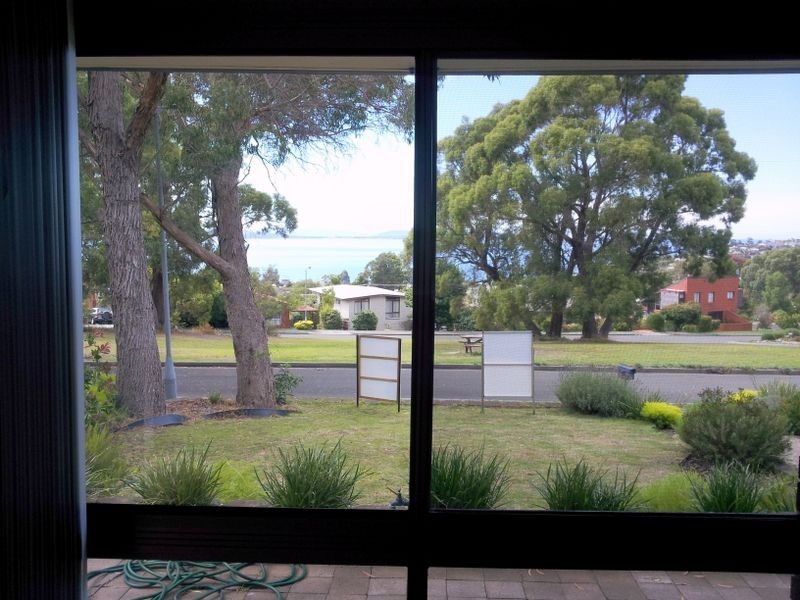 7 Yallaroo Drive, Blackmans Bay TAS 7052
