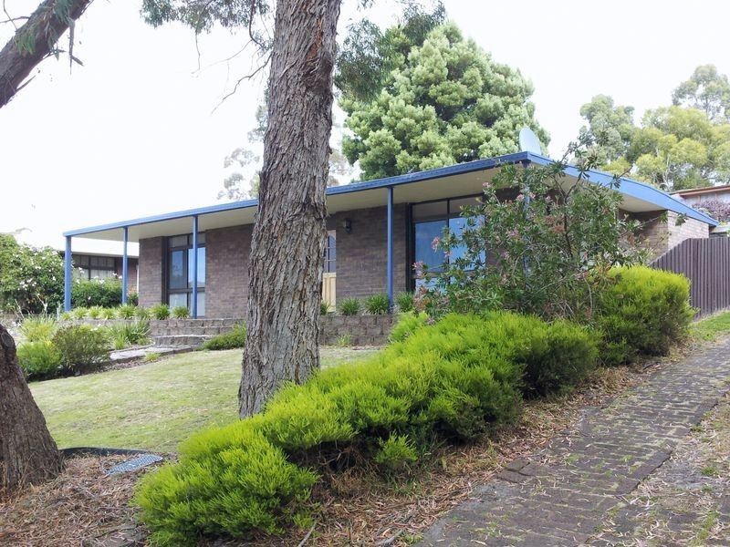 7 Yallaroo Drive, Blackmans Bay TAS 7052