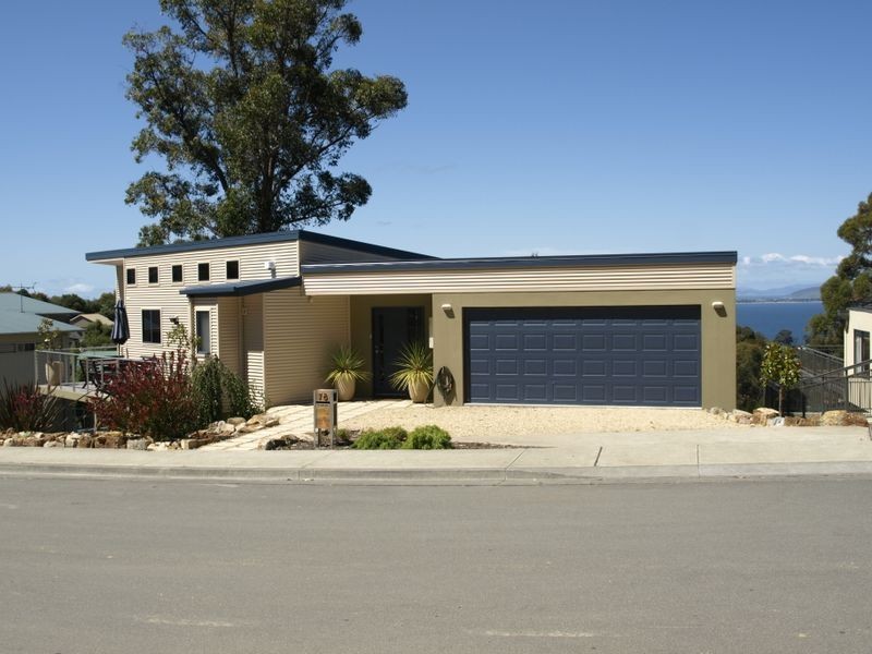 78 Tingira Road, Blackmans Bay TAS 7052
