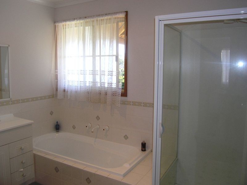 7 Sandra Drive, Blackmans Bay TAS 7052