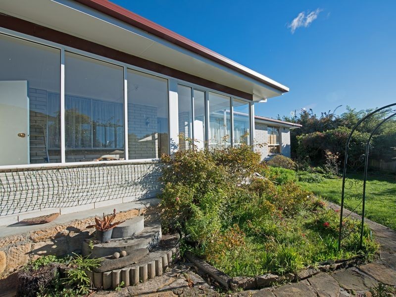 5 Murlali Court, Blackmans Bay TAS 7052