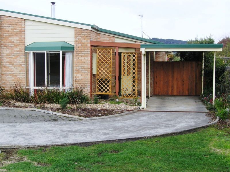 2/5 Endeavour Avenue, Margate TAS 7054
