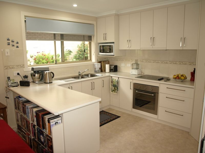 517 Village Drive, Kingston TAS 7050