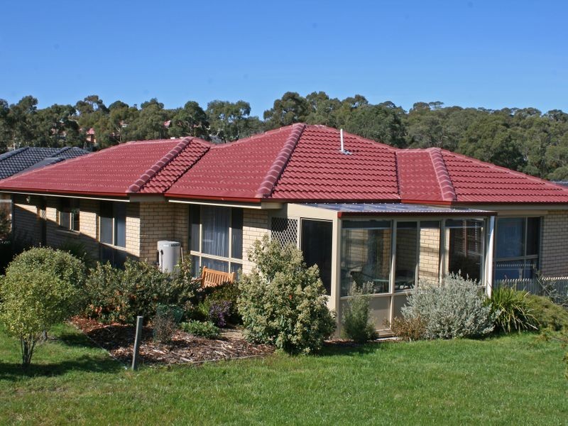 517 Village Drive, Kingston TAS 7050