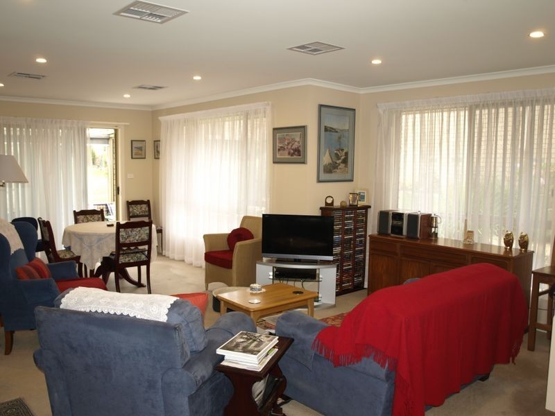 517 Village Drive, Kingston TAS 7050