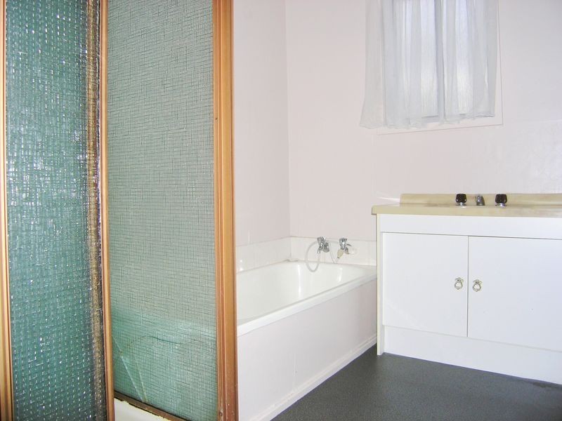 2 Waratah Street, Kingston TAS 7050