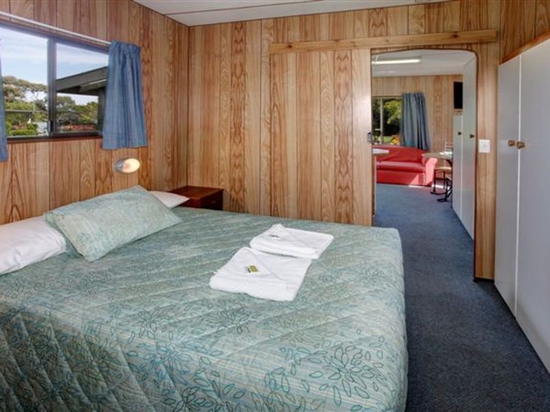 White Beach Tourist Park/128 White Beach Road, White Beach TAS 7184