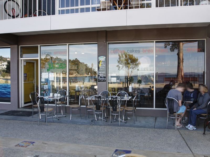 Juiced Up Caf/12/1 Beach Road, Kingston Beach TAS 7050