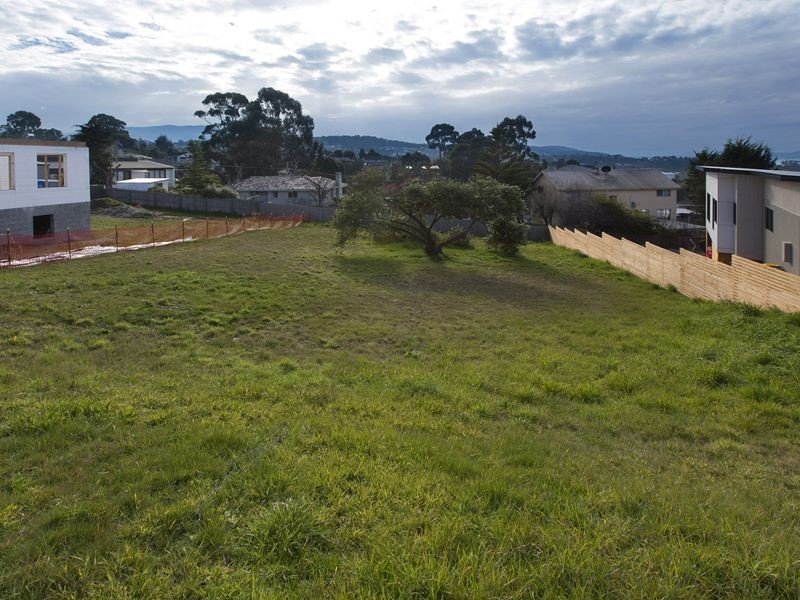 5 Thornton Close, Blackmans Bay TAS 7052