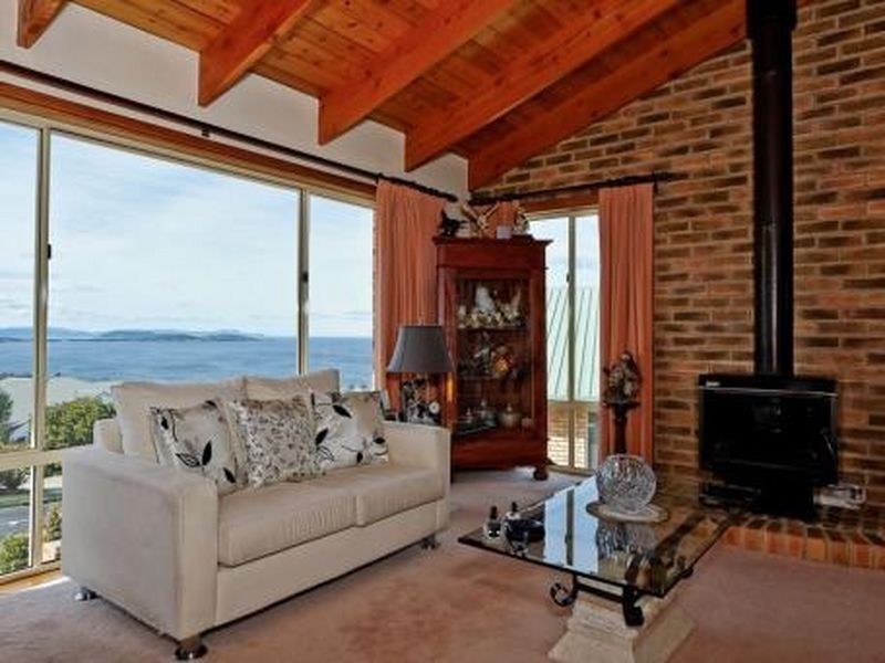 8 Timbertop Drive, Blackmans Bay TAS 7052