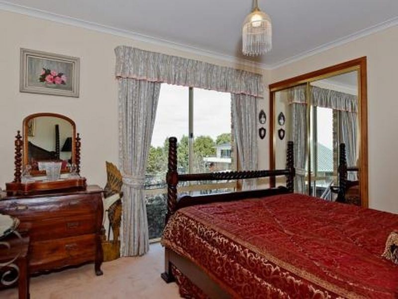 8 Timbertop Drive, Blackmans Bay TAS 7052