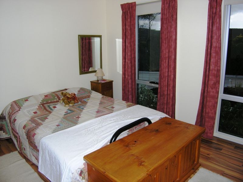 2/55 Redwood Road, Kingston TAS 7050