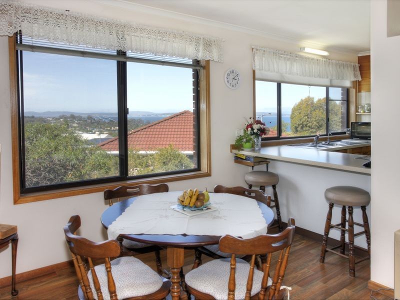 11 Edison Avenue, Blackmans Bay TAS 7052