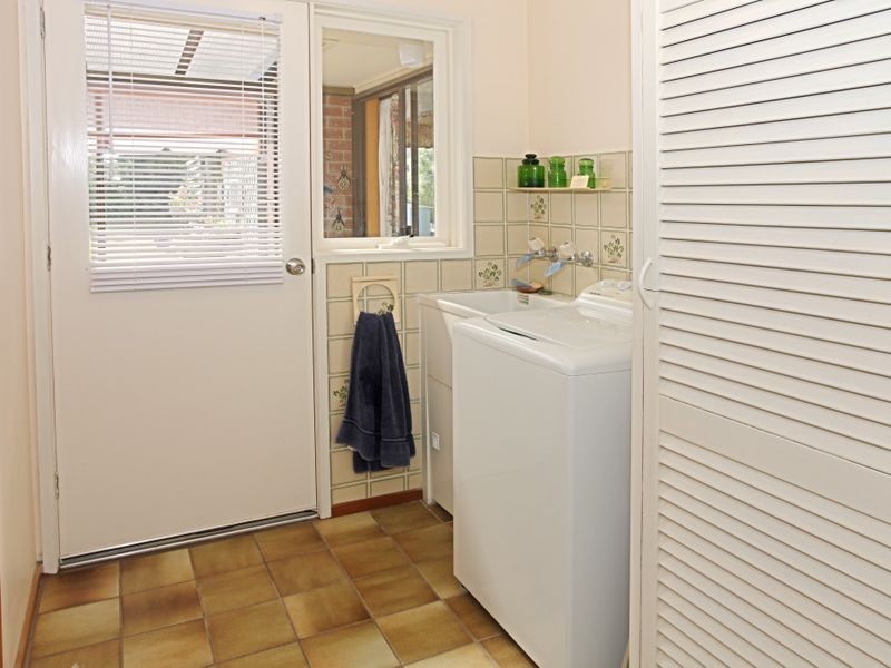11 Edison Avenue, Blackmans Bay TAS 7052