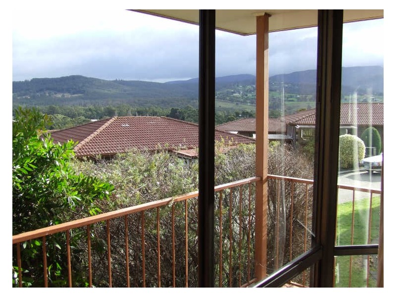 41 Village Drive, Kingston TAS 7050