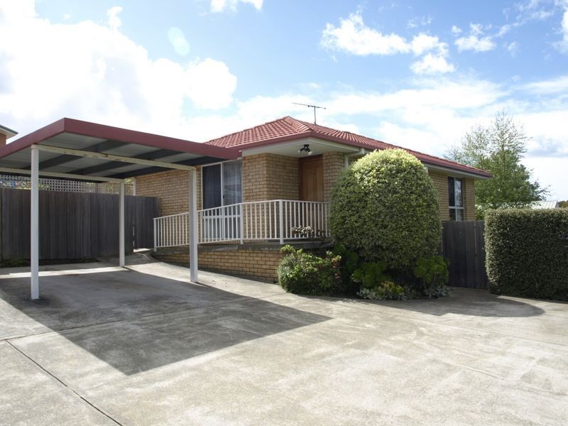 2/35 Opal Drive, Blackmans Bay TAS 7052
