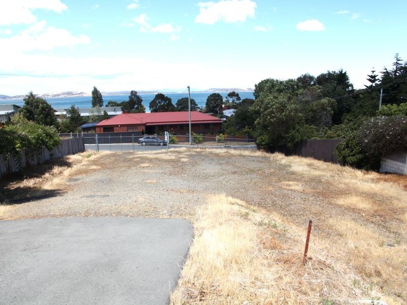 198 Roslyn Avenue, Blackmans Bay TAS 7052