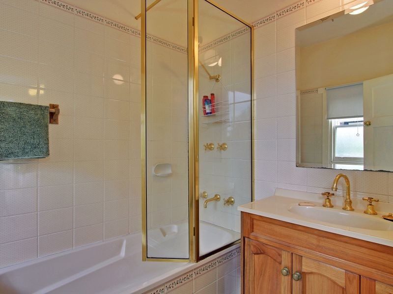 20 Roslyn Avenue, Kingston Beach TAS 7050