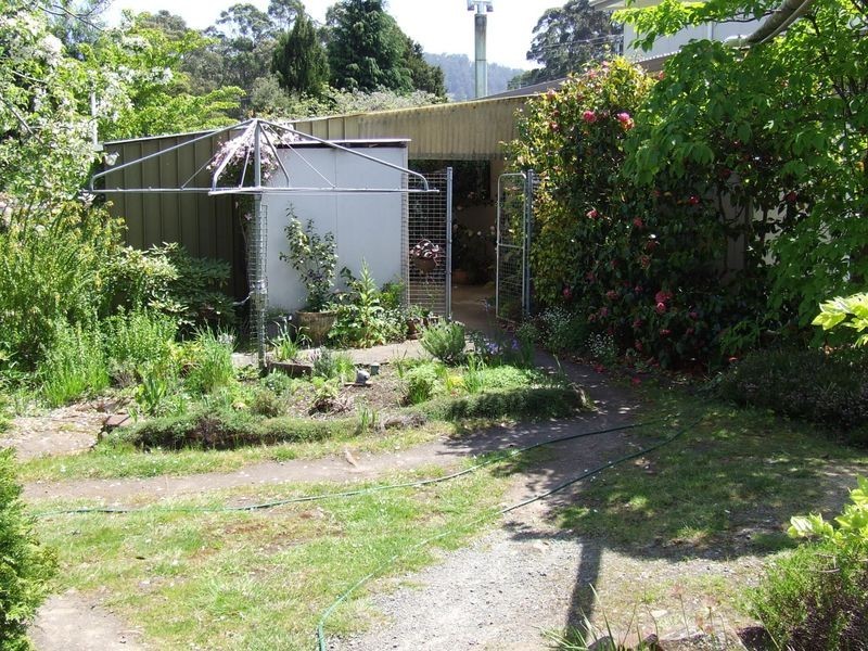 2025 Huon Road, Longley TAS 7150