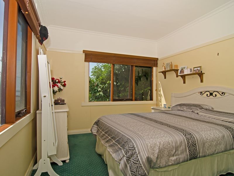 133 Roslyn Avenue, Blackmans Bay TAS 7052