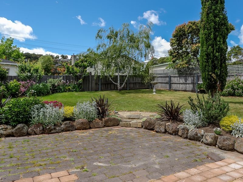 16 Kenton Road, Geilston Bay TAS 7015