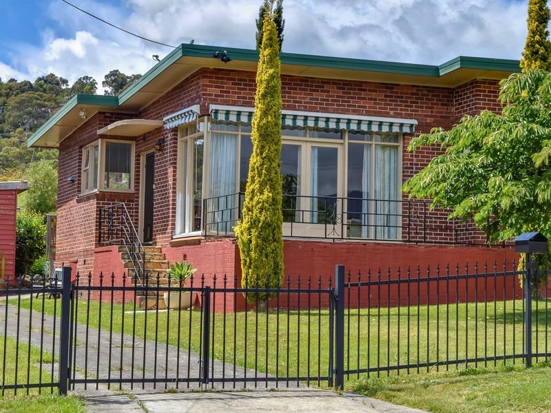 16 Kenton Road, Geilston Bay TAS 7015