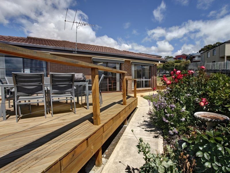 13 Stratford Place, Blackmans Bay TAS 7052