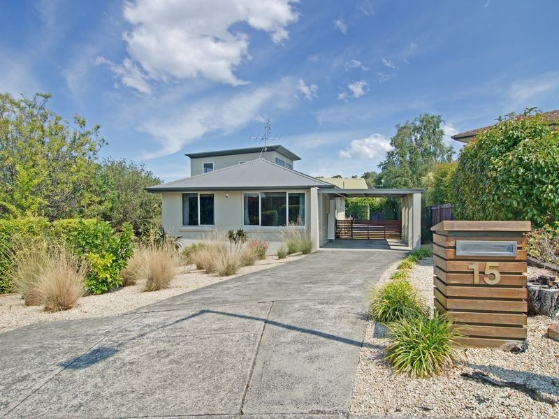 15 Bay Court, Blackmans Bay TAS 7052