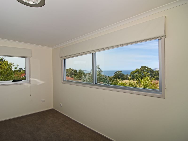 15 Bay Court, Blackmans Bay TAS 7052