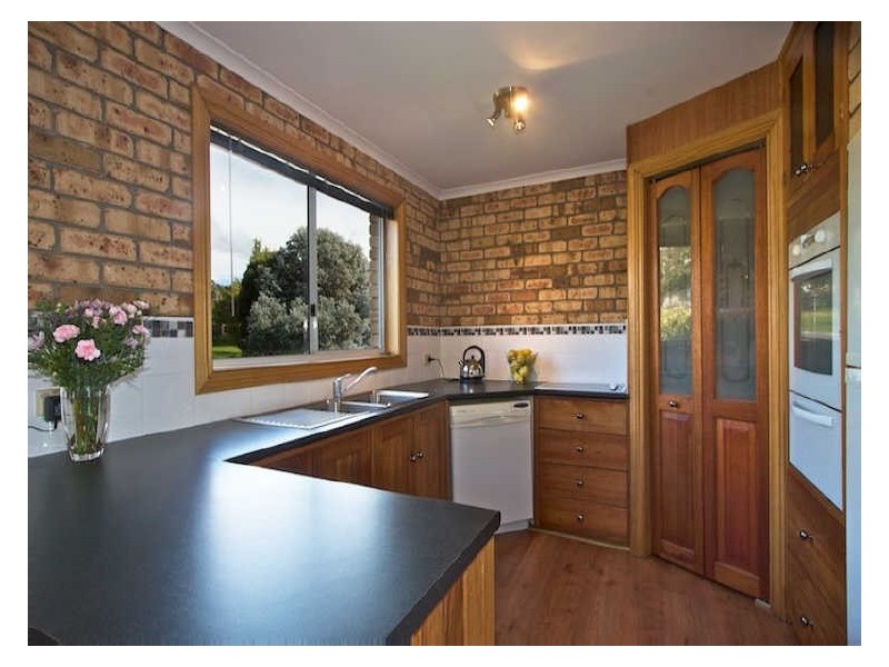 52 Flowerpot Crescent, Blackmans Bay TAS 7052