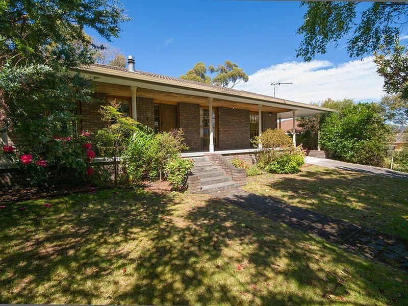 16 Hawthorn Drive, Kingston TAS 7050