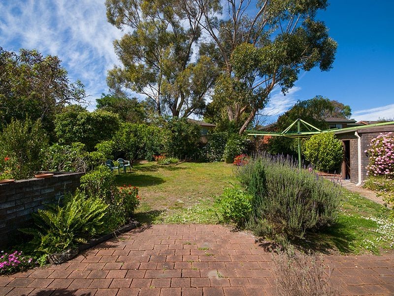 16 Hawthorn Drive, Kingston TAS 7050