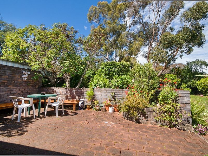 16 Hawthorn Drive, Kingston TAS 7050