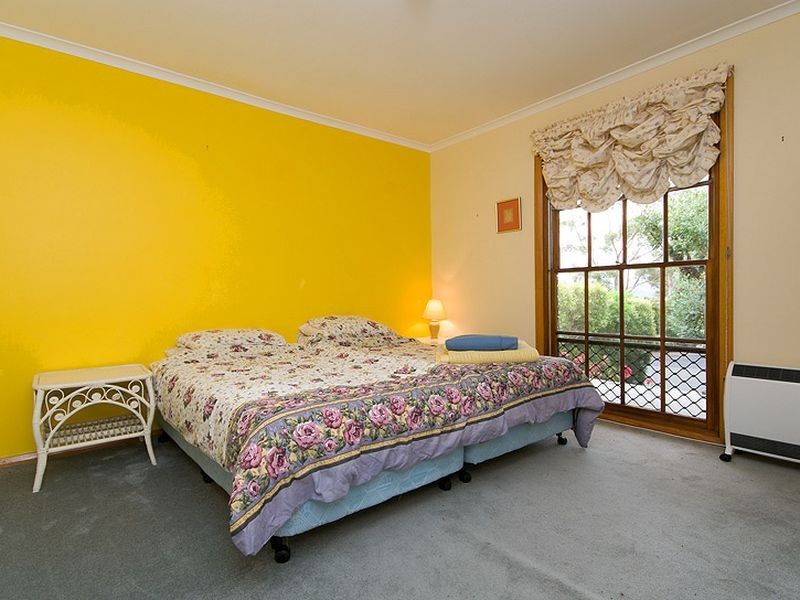 16 Hawthorn Drive, Kingston TAS 7050