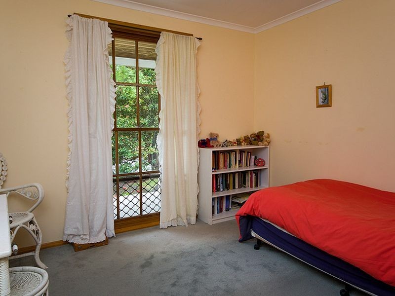 16 Hawthorn Drive, Kingston TAS 7050