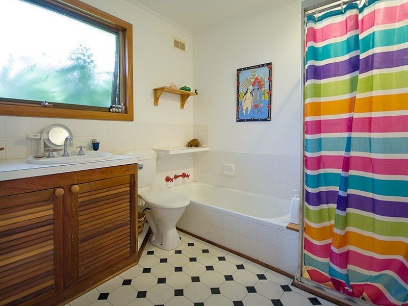 16 Hawthorn Drive, Kingston TAS 7050