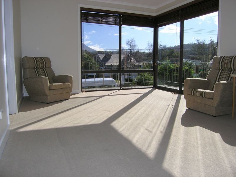 12/13 Windsor Street, Kingston Beach TAS 7050