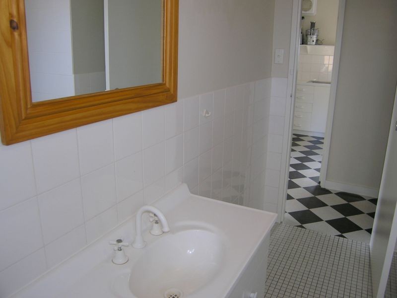 12/13 Windsor Street, Kingston Beach TAS 7050