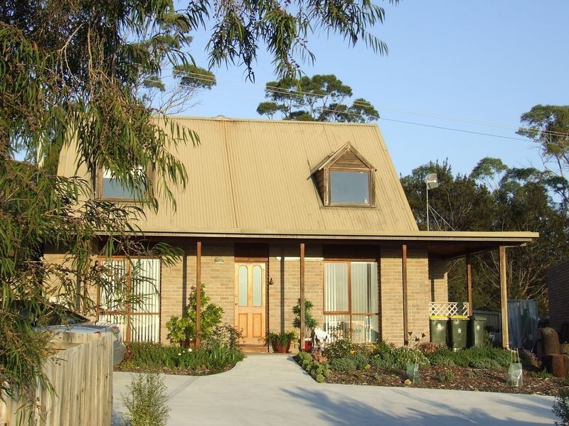 1/110 Crystal Downs Drive, Blackmans Bay TAS 7052