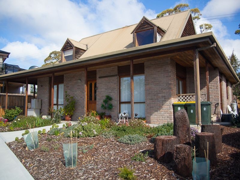 1/110 Crystal Downs Drive, Blackmans Bay TAS 7052