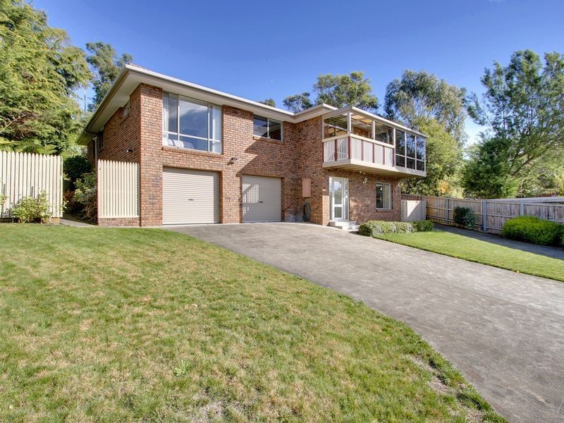 21 Tinderbox Road East, Blackmans Bay TAS 7052