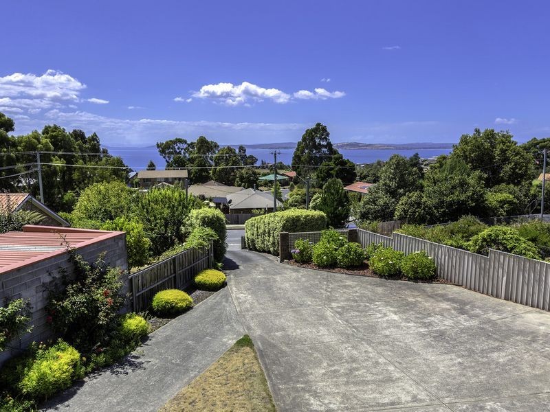 21 Tinderbox Road East, Blackmans Bay TAS 7052