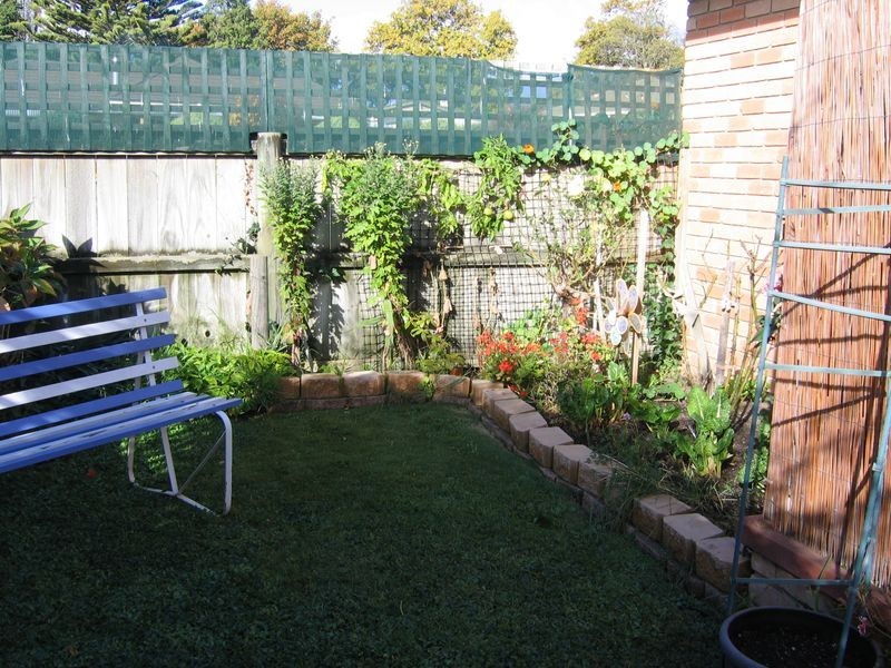 4/5 Whitewater Crescent, Kingston TAS 7050