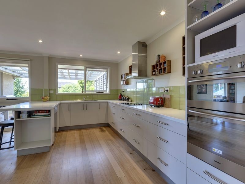 224 Roslyn Avenue, Blackmans Bay TAS 7052